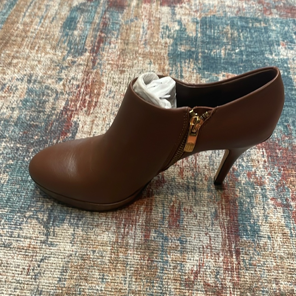Vince Camuto Elvin Leather Stiletto Bootie